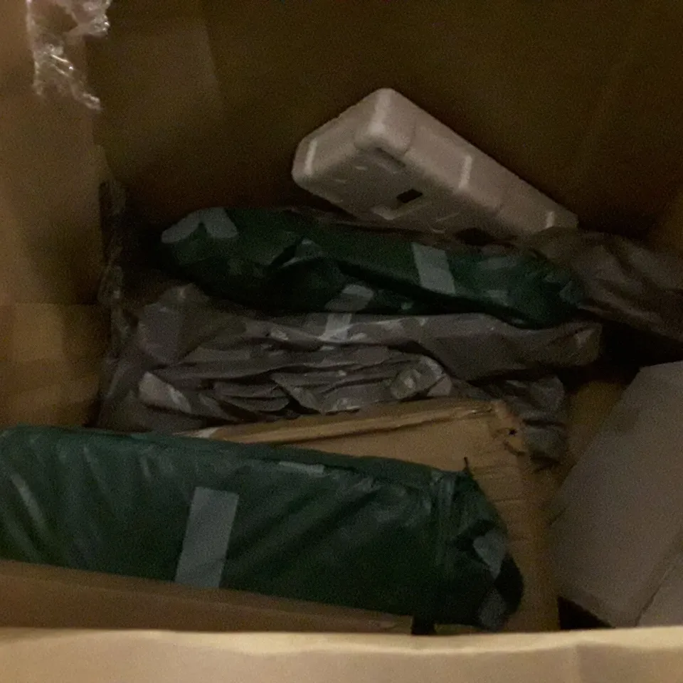 PALLET OF ASSORTED PRODUCTS INCLUDING VANITY MIRROR, POP UP GOAL, BUCKET STORAGE, ROUND SMART LED MIRROR