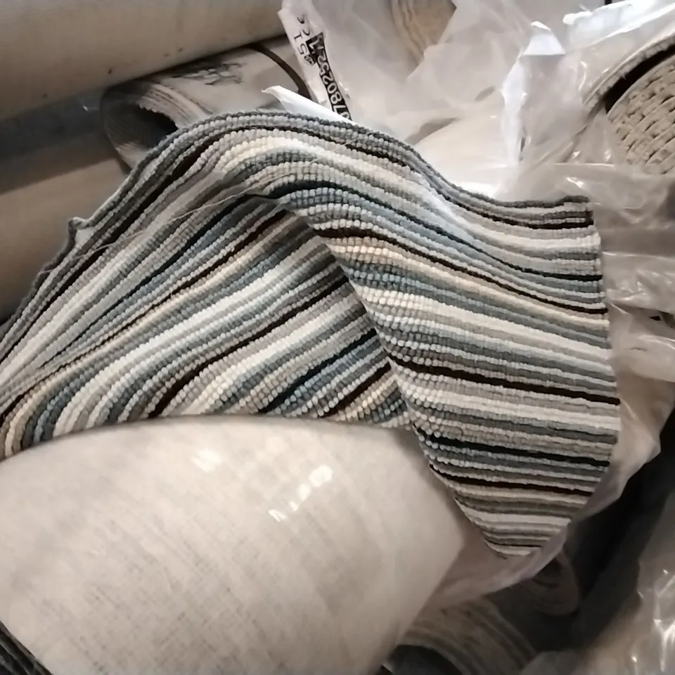 ROLL OF QUALITY DECO CANDY STRIPE - SHORELINE // APPROX SIZE: 5 X 7.1m