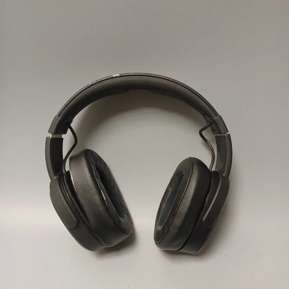 SKULLCANDY CRUSHER WIRELESS IMMERSIVE BASS HEADPHONES