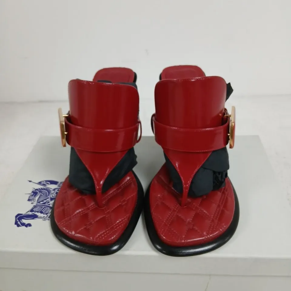 BURBERRY ALF BAY SANDAL – SCARLET RED LEATHER, GOLD BUCKLE, UK4 (EU37)