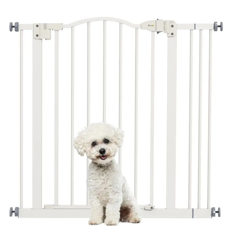 BOXED PAWHUT METAL 74-87CM ADJUSTABLE PET GATE SAFETY BARRIER W/ AUTO-CLOSE DOOR WHITE (1 BOX)