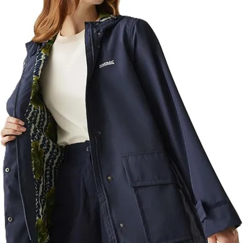BRAND NEW REGATTA WOMENS ORLA KIELY SWING III WATERPROOF JACKET IN NAVY - 12
