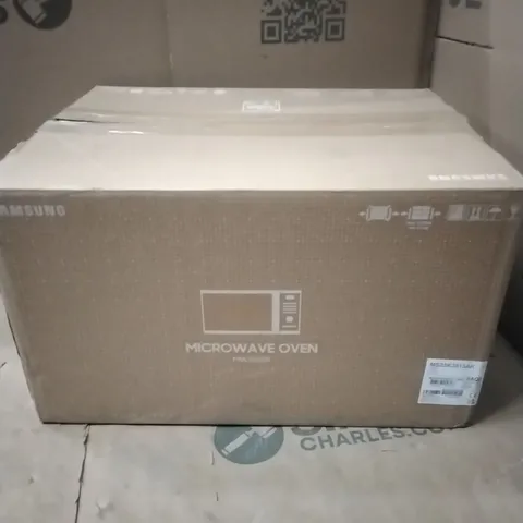 SOLO MICROWAVE TRIPLE DISTRIBUTION SYSTEM 23L MS23K3555EK/EU