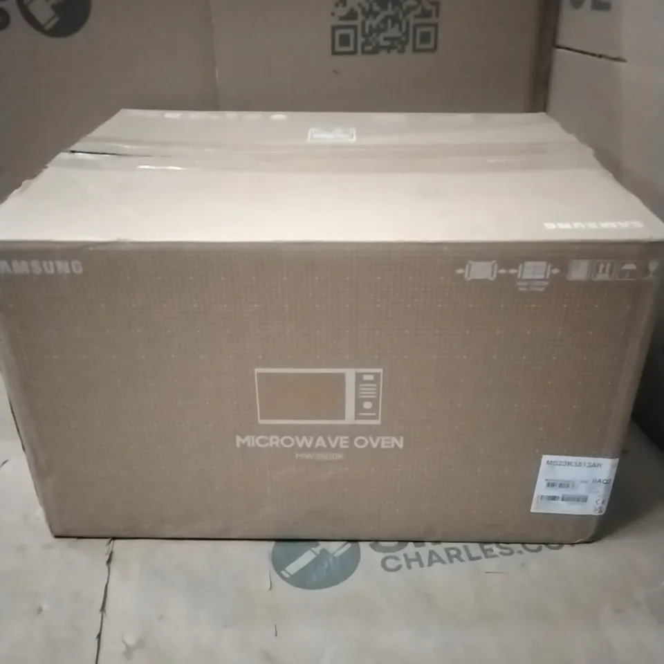 SOLO MICROWAVE TRIPLE DISTRIBUTION SYSTEM 23L MS23K3555EK/EU