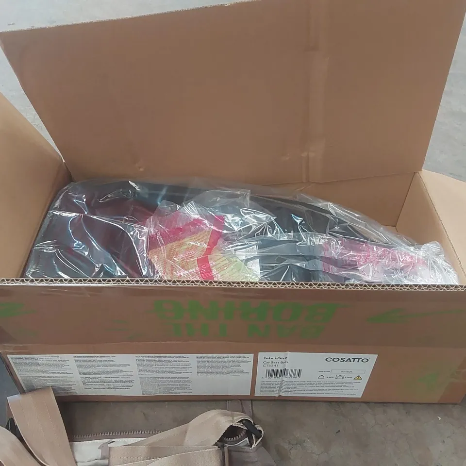 BOXED COSATTO BABY CAR SEAT WITH BAG
