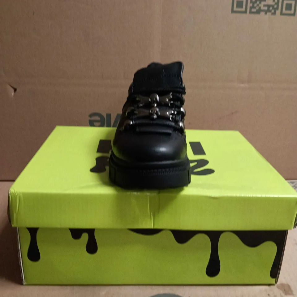 KOI KIDZ LIL RIMO CORE TRAINERS BLACK SIZE 12