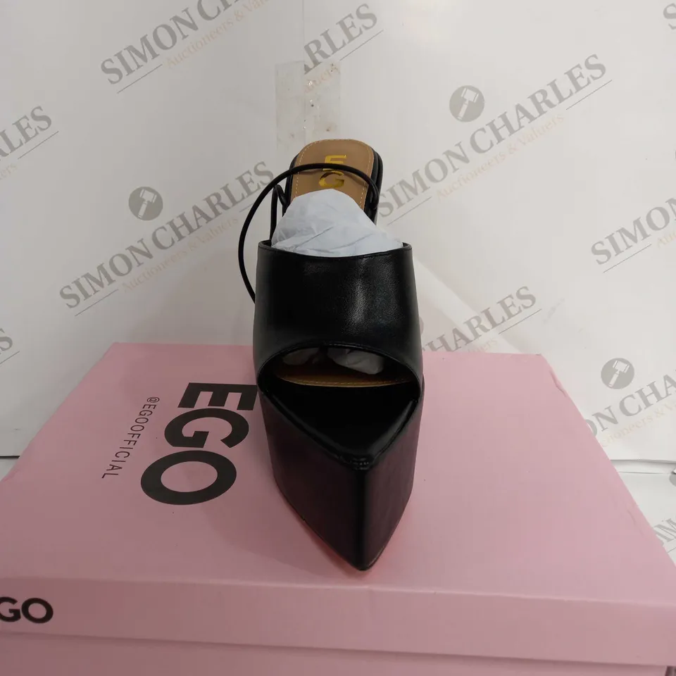 BOXED EGO WEEKEND READY HIGH PLATFROM HEEL - UK 4 