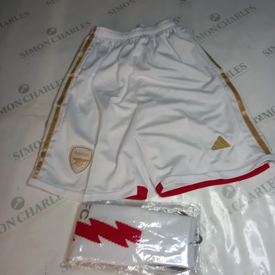 ARSENAL FC FULL KIT SIZE 24