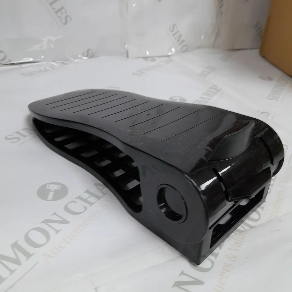 BOX OF HIGHBOY ADJUSTABLE FOLDING SHOES SLOT