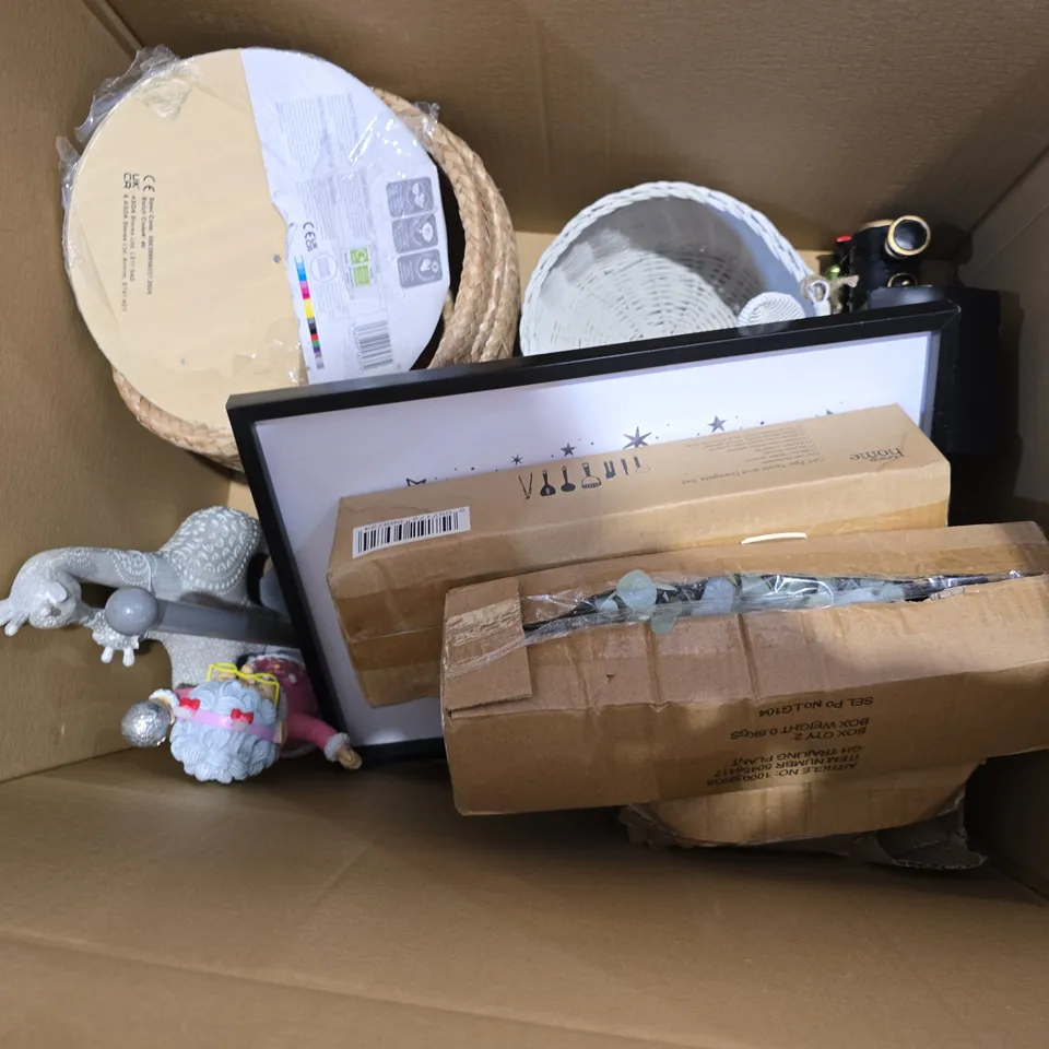 BOX OF APPROXIMATELY 10 ASSORTED HOUSEHOLD ITEMS TO INCLUDE - WALL ART, SHELVES, AND STORAGE BASETS ETC. 