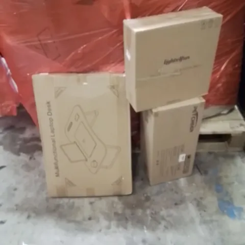 PALLET OF ASSORTED HOUSEHOLD GOODS AND PRODUCTS TO INCLUDE;LAPTOP DESK,WREATH,RETRACTABLE SAFETY GATE 