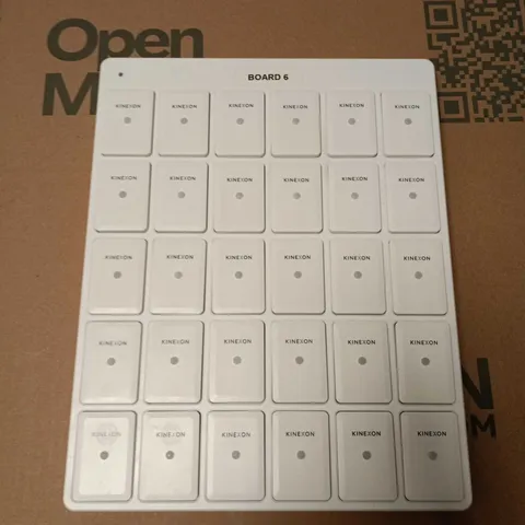 KINEXON KNX-C2.2-1.1-4F TRACKER TILES