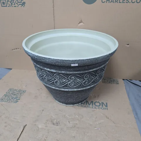 HEART WASHED GRANITE PLANTER 40CM
