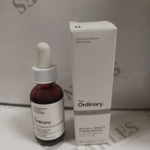 BOXED THE ORDINARY AHA 30% + BHA 2% PEELING SOLUTION