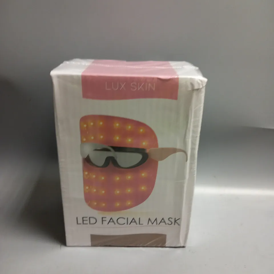 BOXED LUX SKIN LED FACIAL MASK