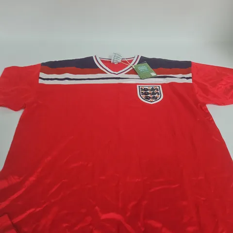ENGLAND NATIONAL FOOTBALL TEAM RETRO JERSEY – RED, UK XL