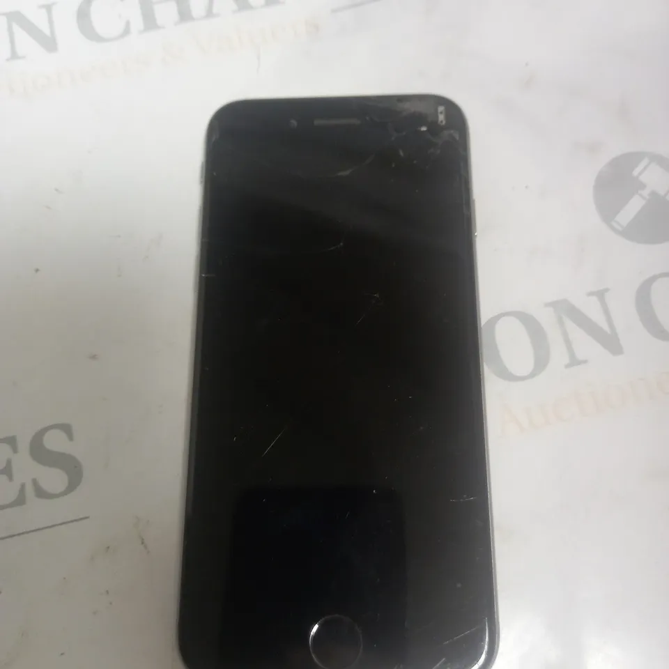 APPLE IPHONE GREY MODEL A1586