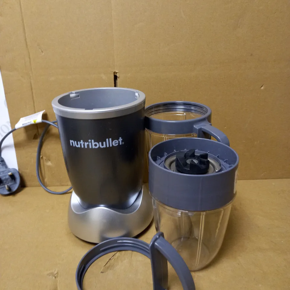 NUTRIBULLET 600 SERIES - NUTRIENT EXTRACTOR HIGH SPEED BLENDER - 600 W - GRAPHITE