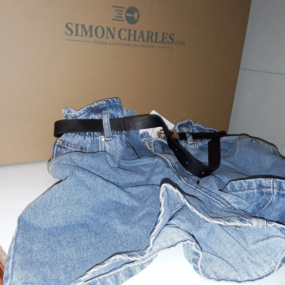 PAIR OF BLUE DENIM BELTED HIGH WAIST JEANS - SIZE 14 REGULAR 