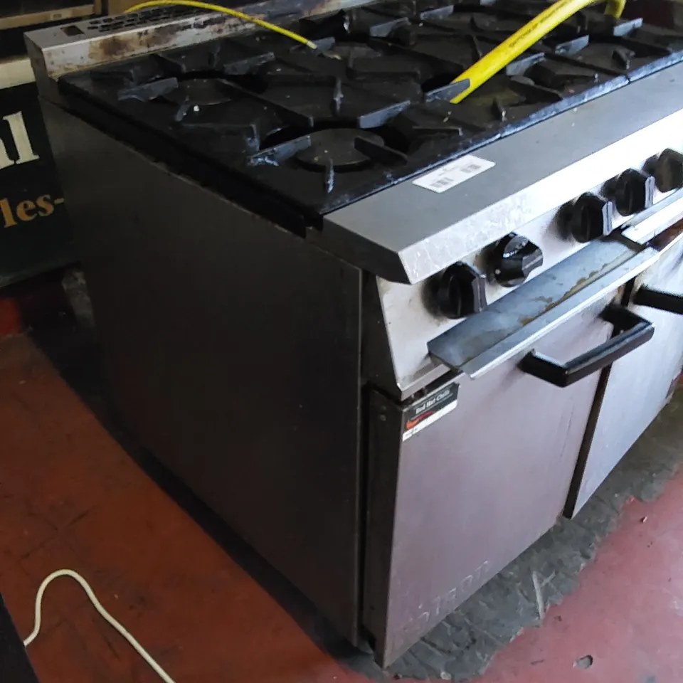 FALCON DOMINATOR G2107 NATURAL GAS 6 BURNER COMMERCIAL COOKING UNIT 
