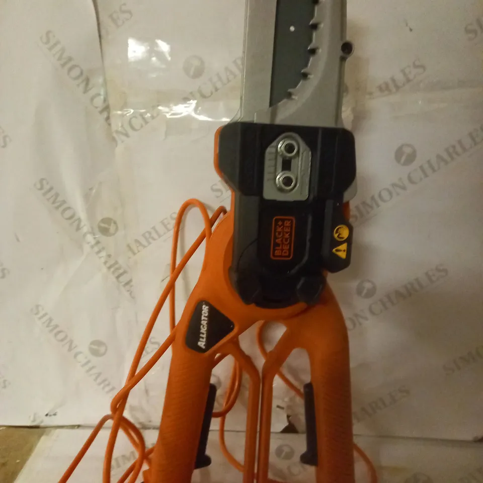 BLACK+DECKER ALLIGATOR POWERED LOPPER 550 W WITH CHAINSAW