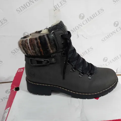 BOXED PAIR OF RIEKER HIKING BOOTS IN GREY UK SIZE 5