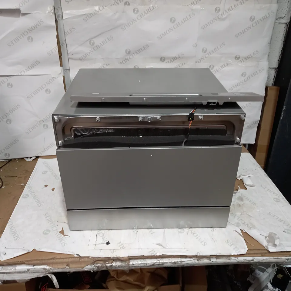 COMFEE' TABLE TOP COMPACT DISHWASHER