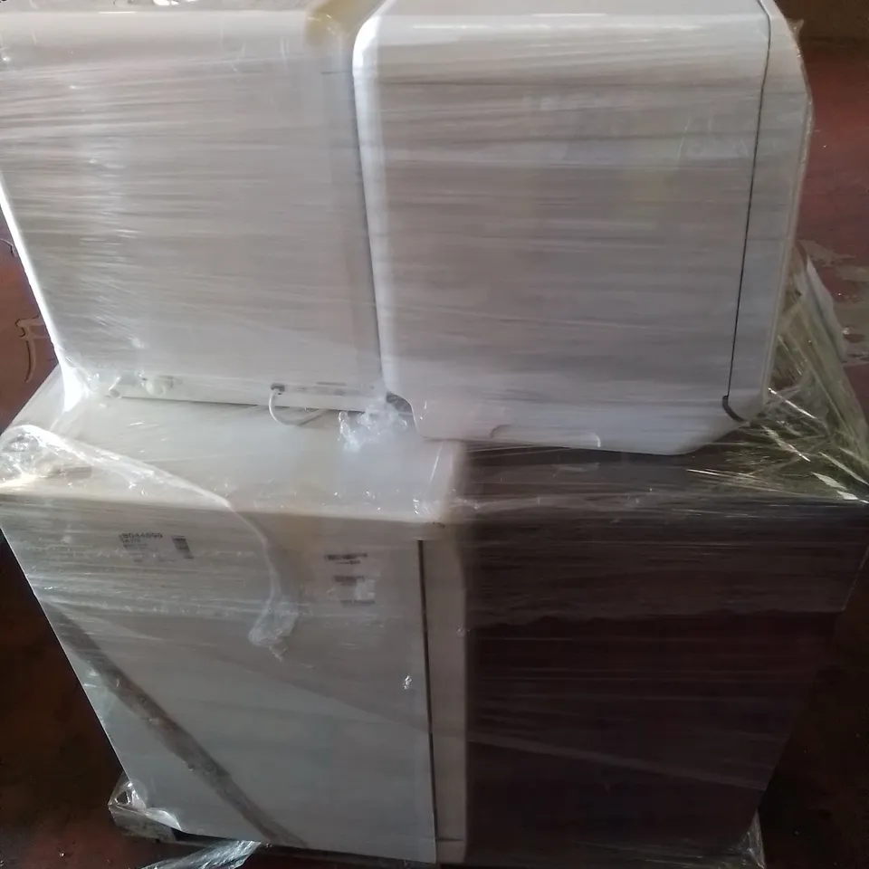 PALLET TO CONTAIN APPROXIMATELY  ASSORTED ELECTRONIC GOODS & PRODUCTS. INCLUDES