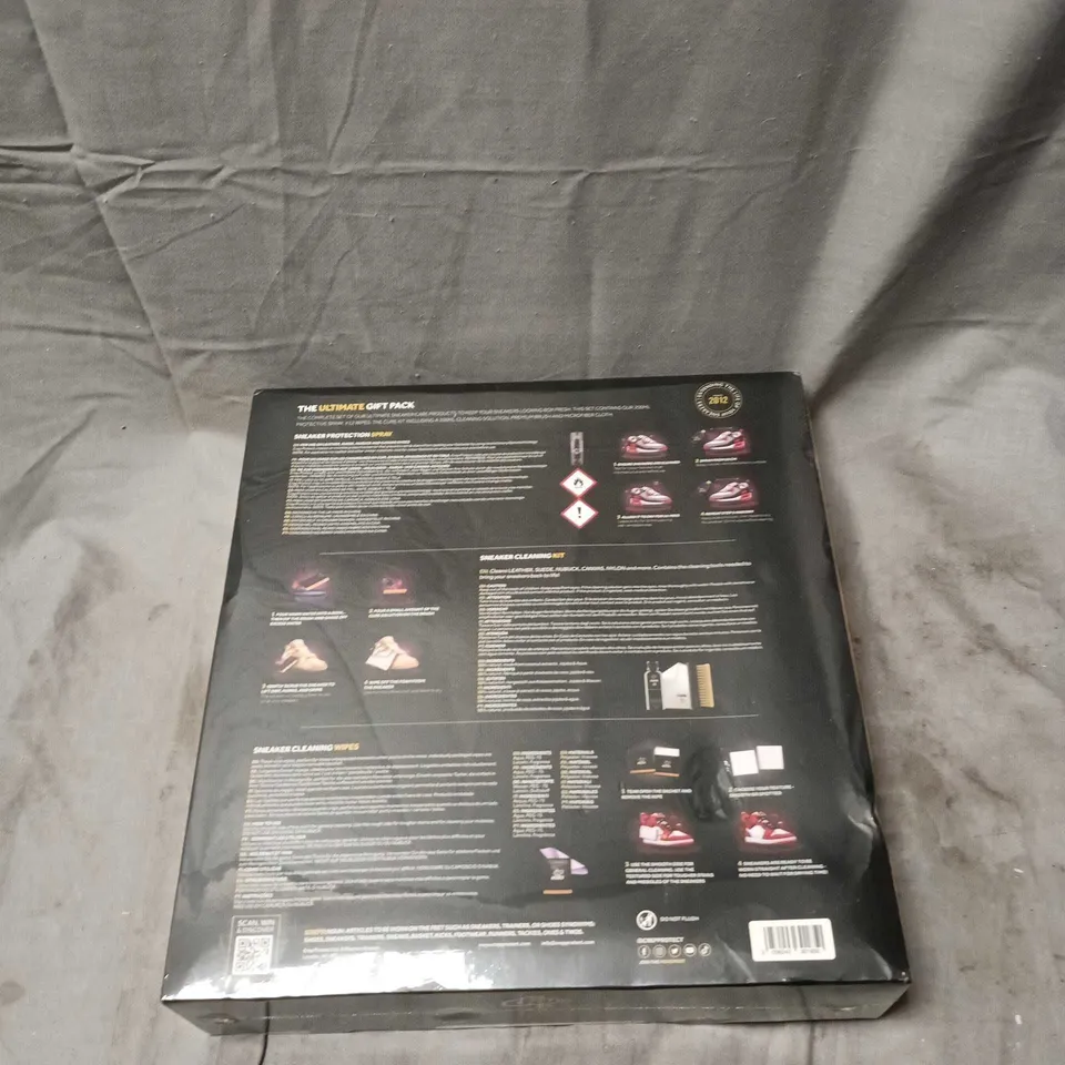 SNEAKER CLEANING ULTIMATE GIFT SET, CREP PROTECT. BOXED SEALED
