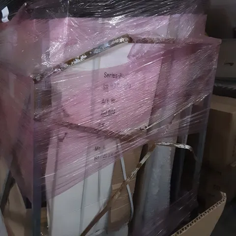 PALLET OF APPROXIMATELY 16 MIXED SHOWER GLASS