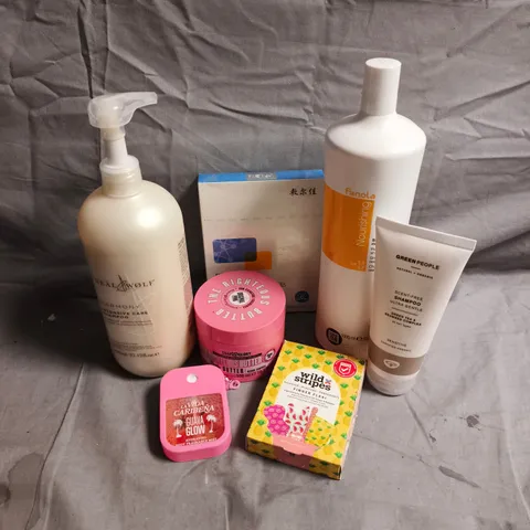 APPROXIMATEY 20 ASSORTED HEALTH AND BEAUTY PRODUCTS TO INCLUDE - SOAP&GLORY BODY BUTTER - WILD STRIPES PLASTERS - FANOLA NOURISHING SHAMPOO - ETC