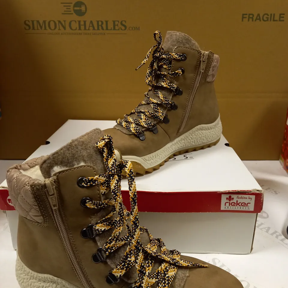 RIEKER WATER RESISTANT LACE UP BOOT SIZE 5