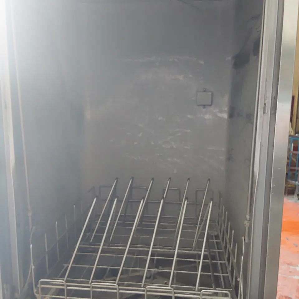 EUT PASS THROUGH FREESTANDING DISHWASHER