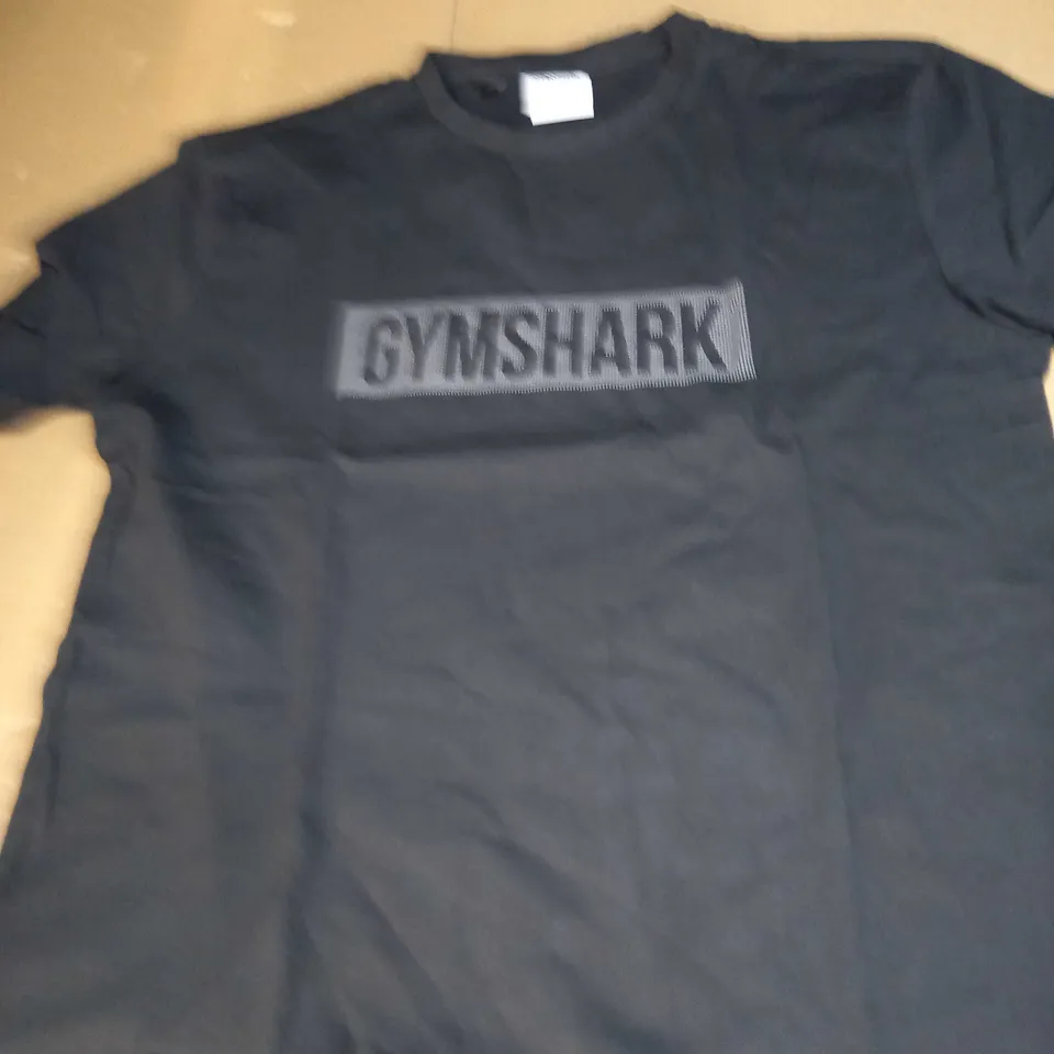 GYMSHARK T-SHIRT SIZE XS
