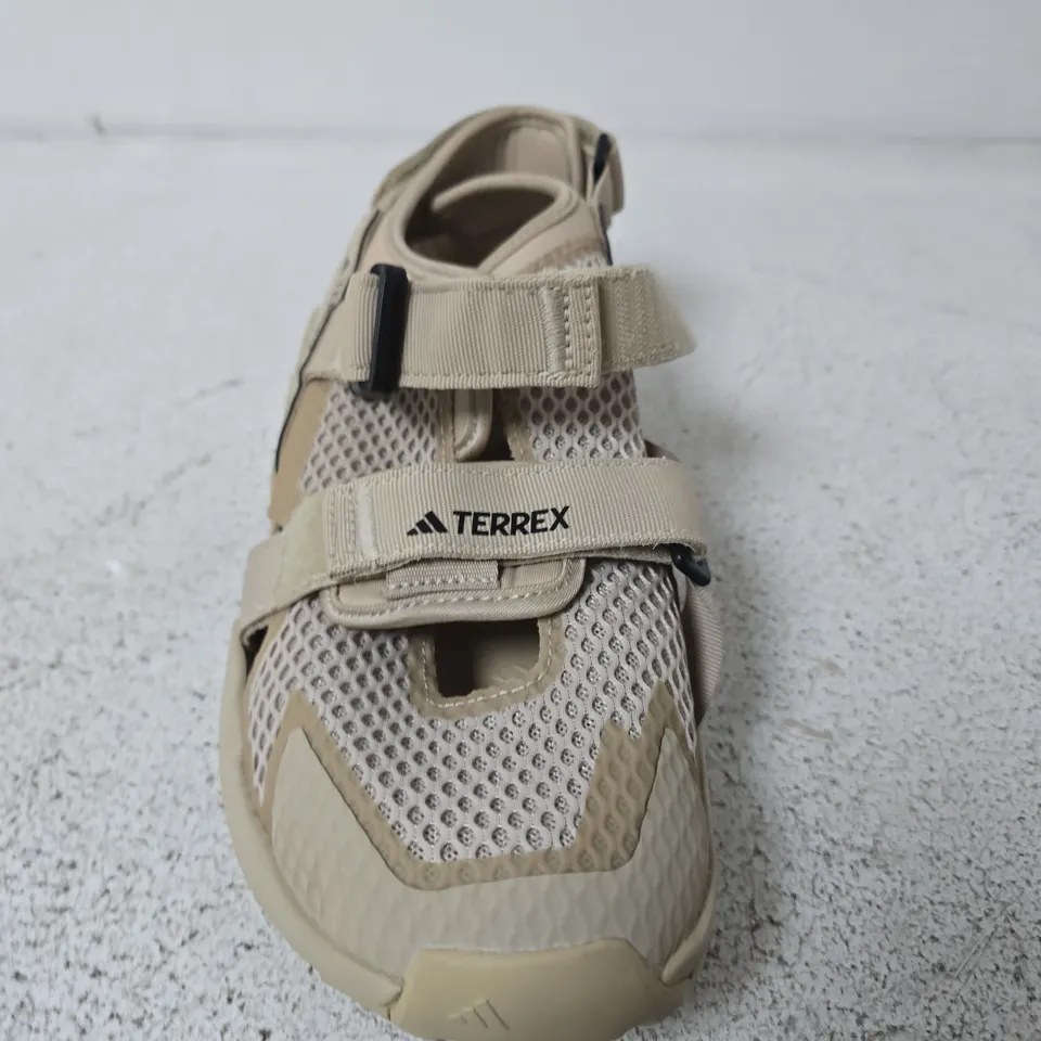 ADIDAS TERREX SANDALS – SIZE 10