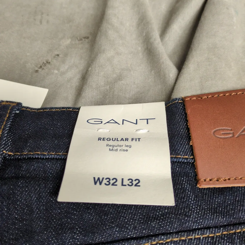 GANT REGULAR MID RISE JEANS W32 L32