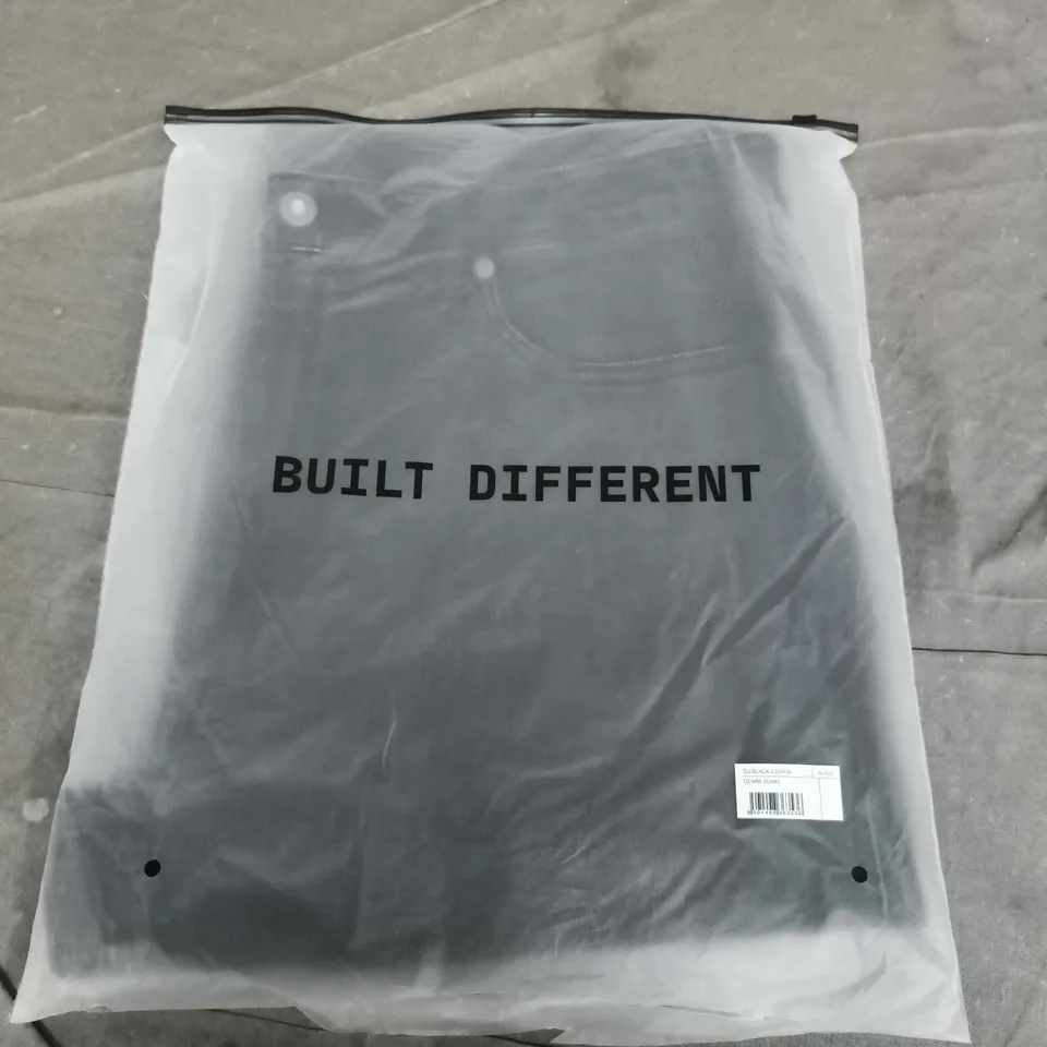 BAGED BUILT DIFFERENT DENIM JEANS IN BLACK - L32/W36