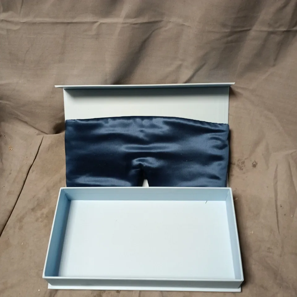 HEIGHTS SLEEP+ 100% SILK EYE MASK – BOXED