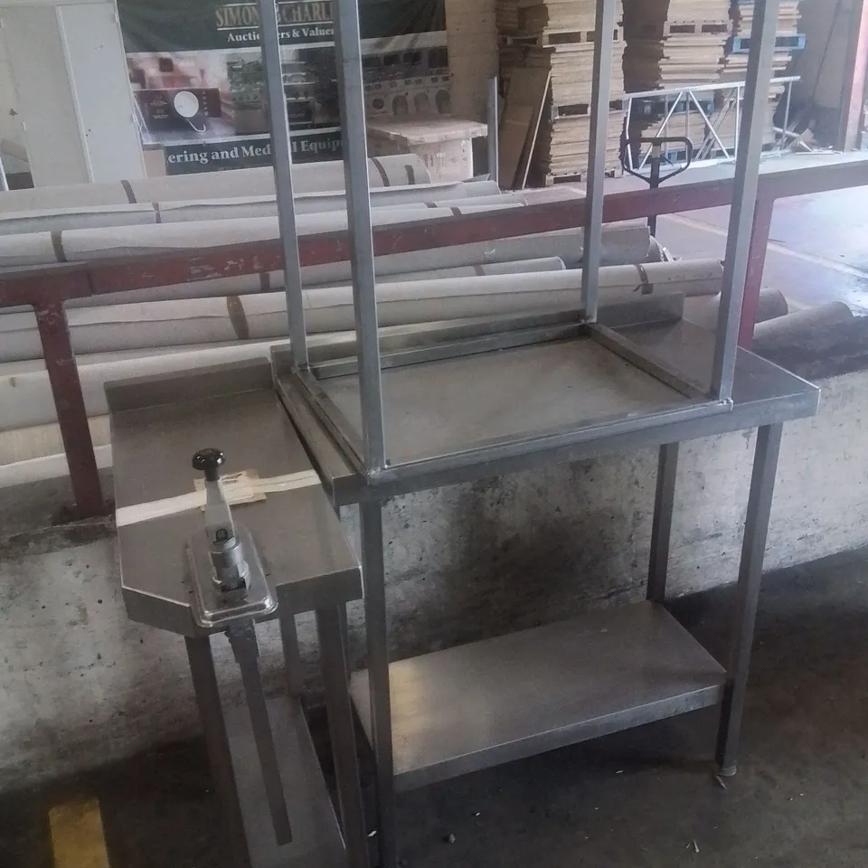 COMMERCIAL STAINLESS STEEL FOOD PREP STATIONS 