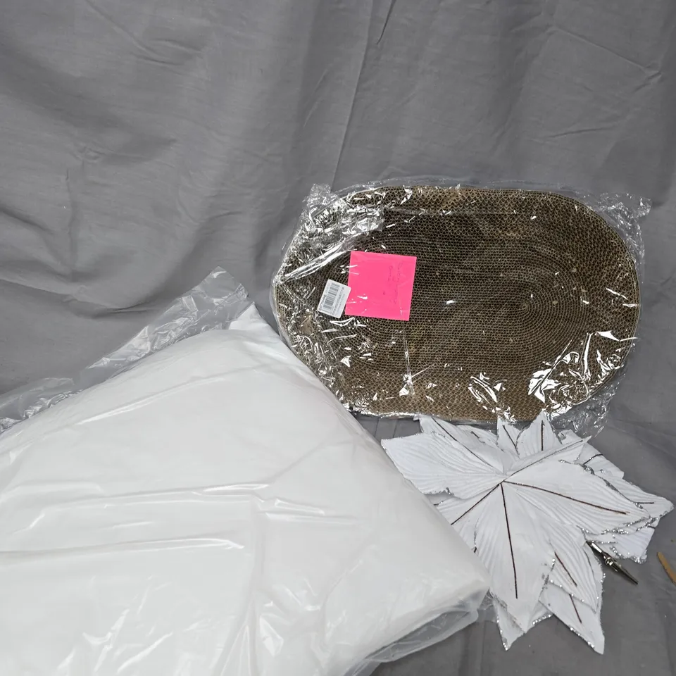 APPROXIMATELY 10 ASSORTED HOUSEHOLD PRODUCTS TO INCLUDE CUSHIONS, MUGS, HOME DECOR ETC 