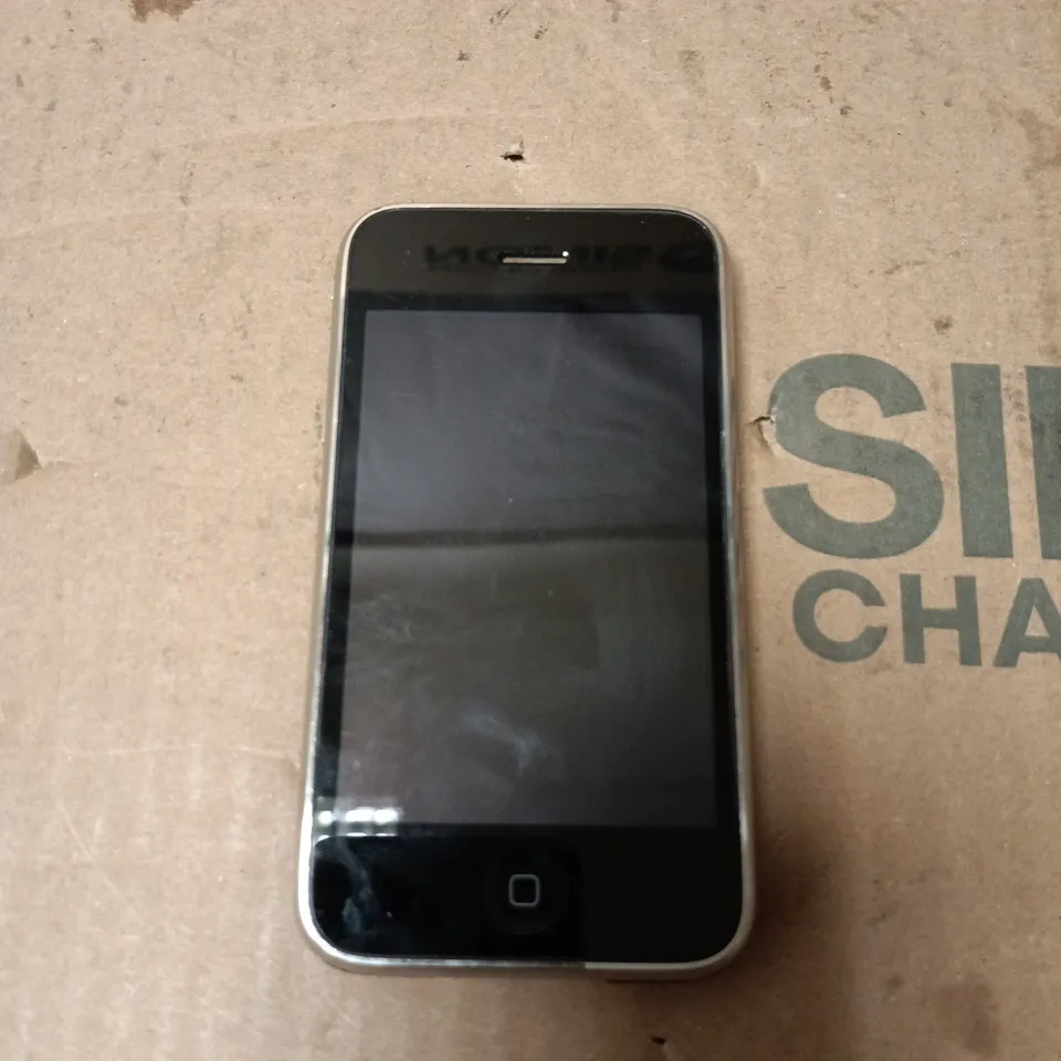 APPLE IPHONE 8GB, BLACK (A1241)