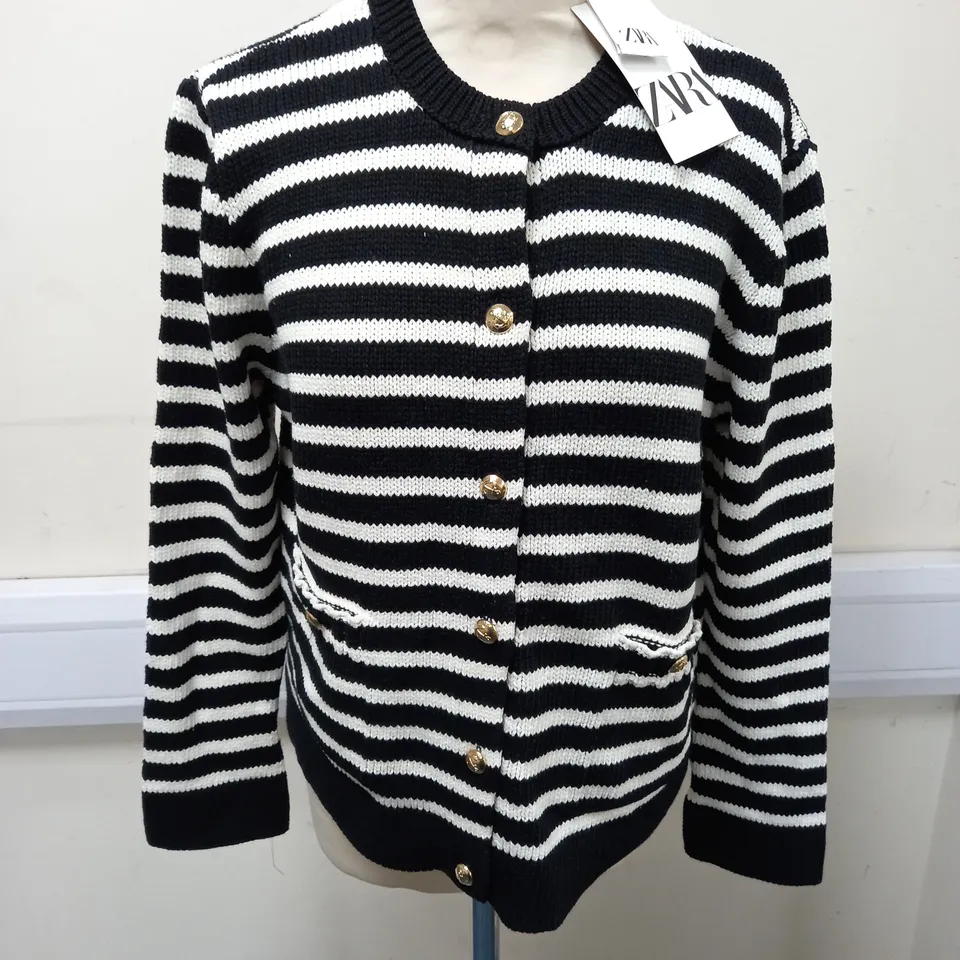 ZARA STRIPED BUTTON THOUGH CARDIGAN - l