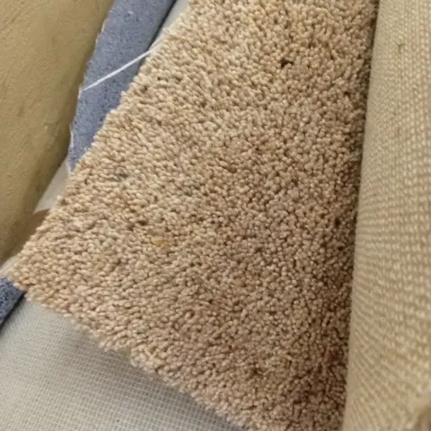 ROLL OF QUALITY ORION 42 OZ RIGEL CARPET // APPROX SIZE: 4 x 15.5m