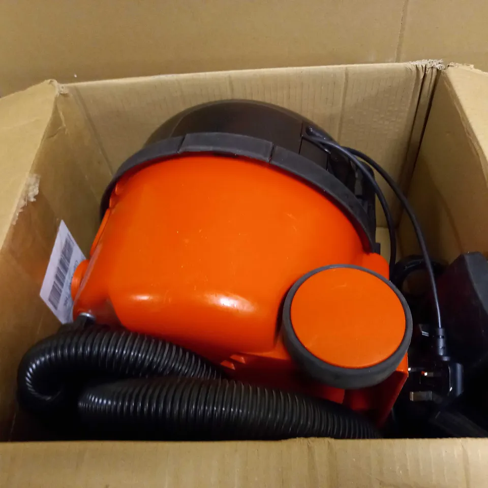 NUMATIC HENRY XTRA VACUUM CLEANER