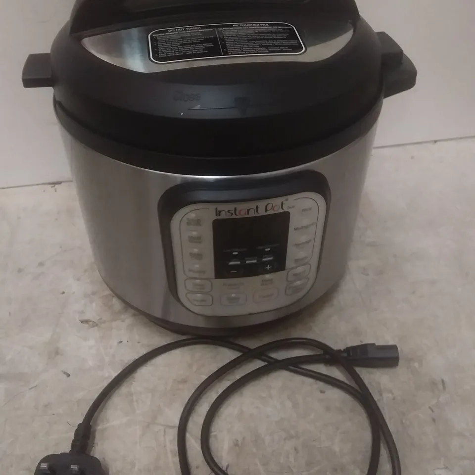 INSTANT POT DUO SMART PRESSURE COOKER