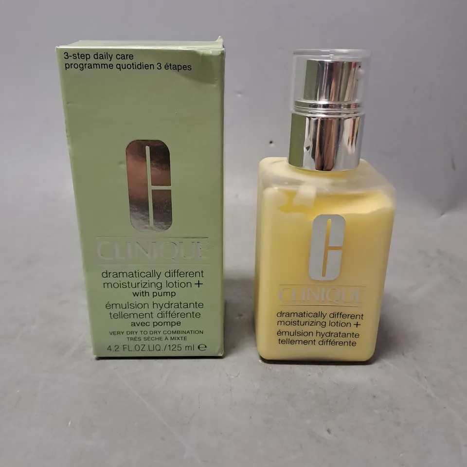 CLINIQUE DRAMATICALLY DIFFERENT MOISTURIZING LOTION 125ML