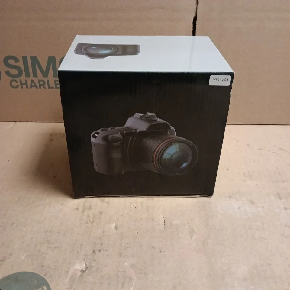 DIGITAL CAMERA MODEL Y71 BOXED WITH MANUAL