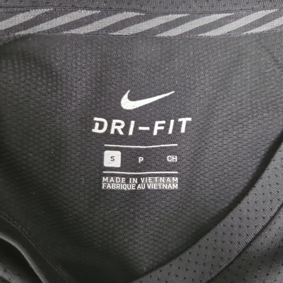 NIKE DRI-FIT TRAINING TOP – BLACK, SIZE S