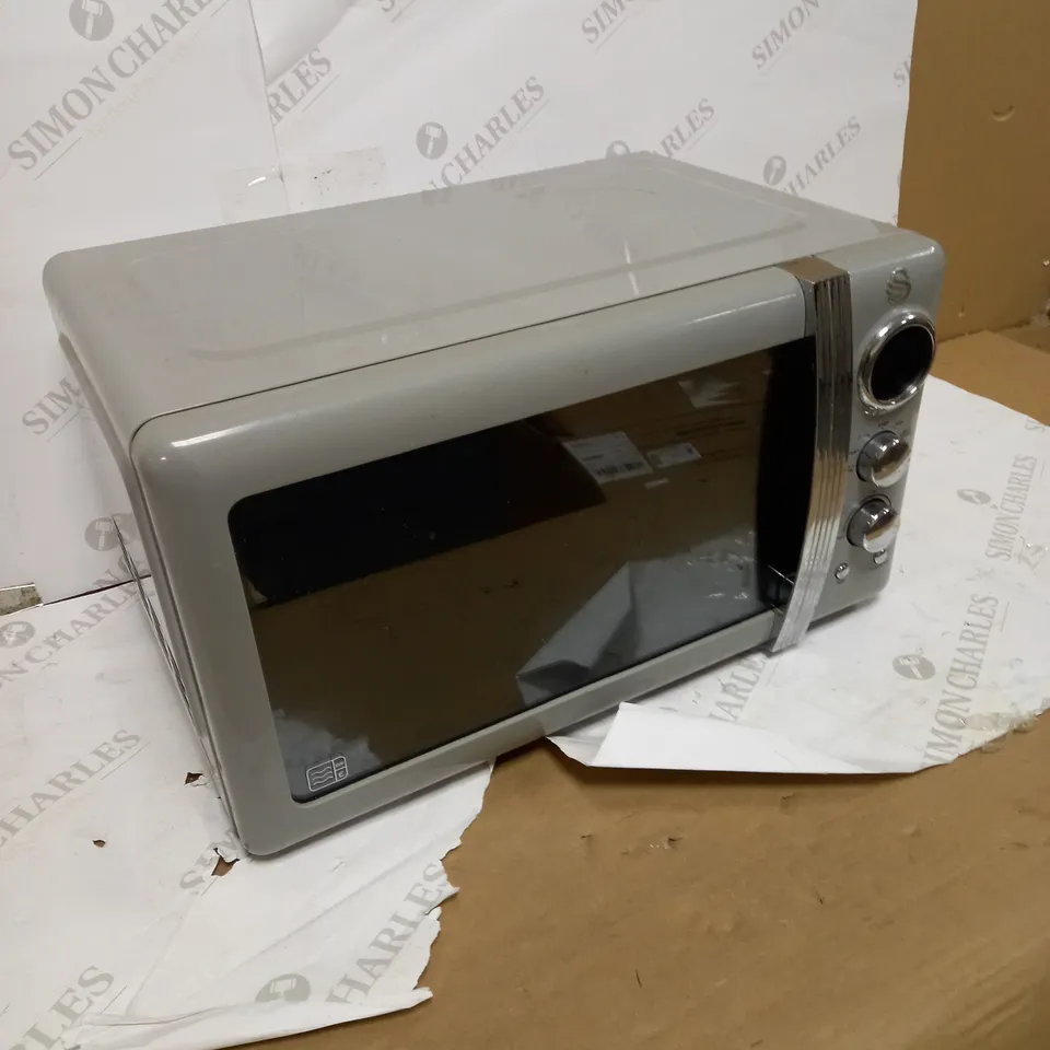 SWAN RETRO 800W GREY MICROWAVE 