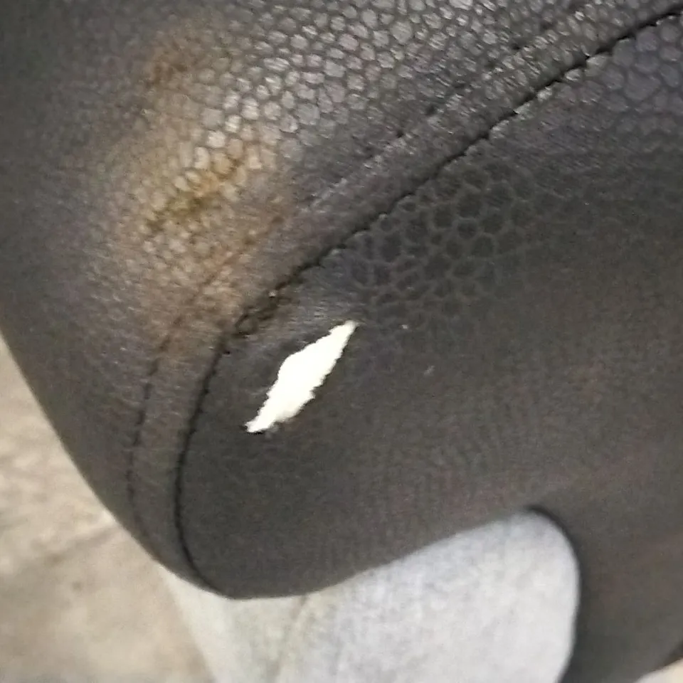 BAGGED DANUBE TRUE CORNER RIGHT HAND SOFA SECTION IN BLACK/GREY